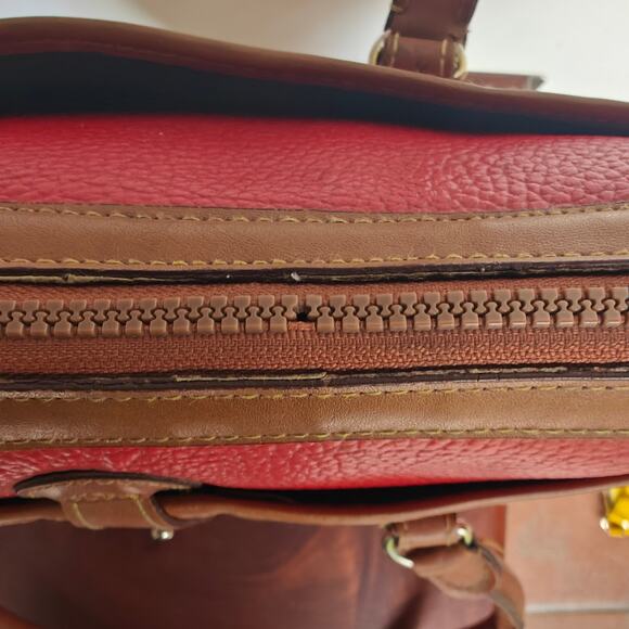 Dooney & Bourke All Weather Leather Satchel – Red Pebbled, Vintage 80s/90s - Picture 5 of 8